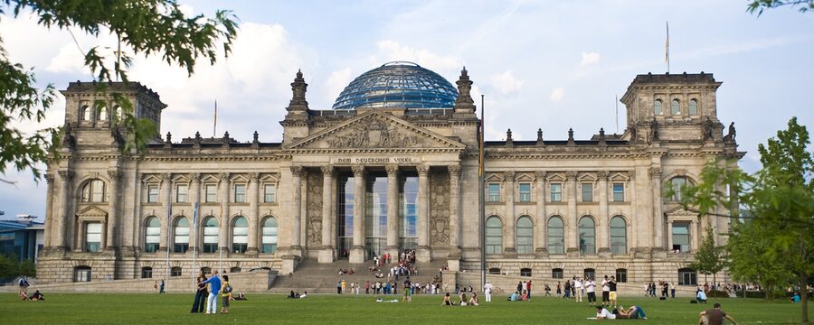 Reichstagsgebäude in Berlin als Sitz des Deutschen Bundestags