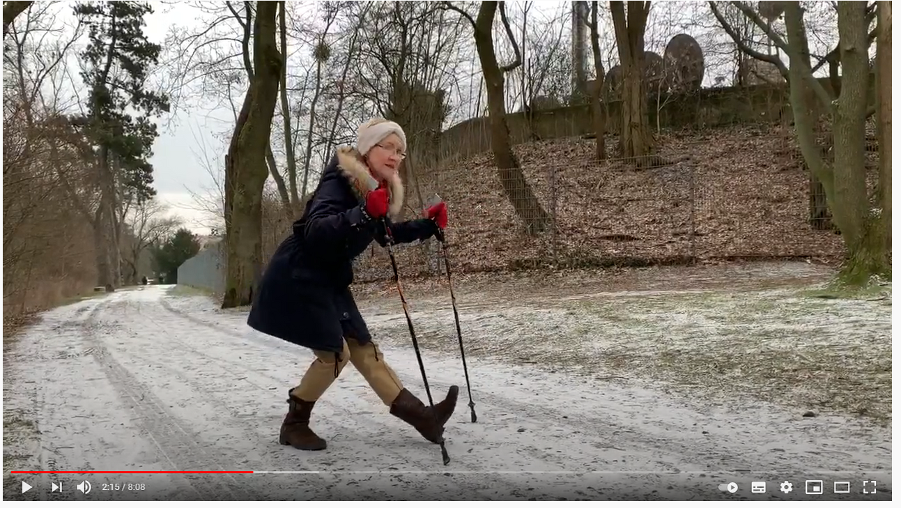Treffpunkt Bewegung Kassel: Bewegungsvideo von Übungsleiterin Erika Esch Osterfinke-Gabler