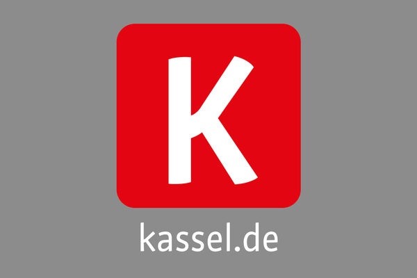 Icon der Kassel App: Weißes K auf rotem Grund. Darunter der Schriftzug kassel.de